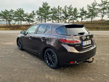 Lexus CT 200h