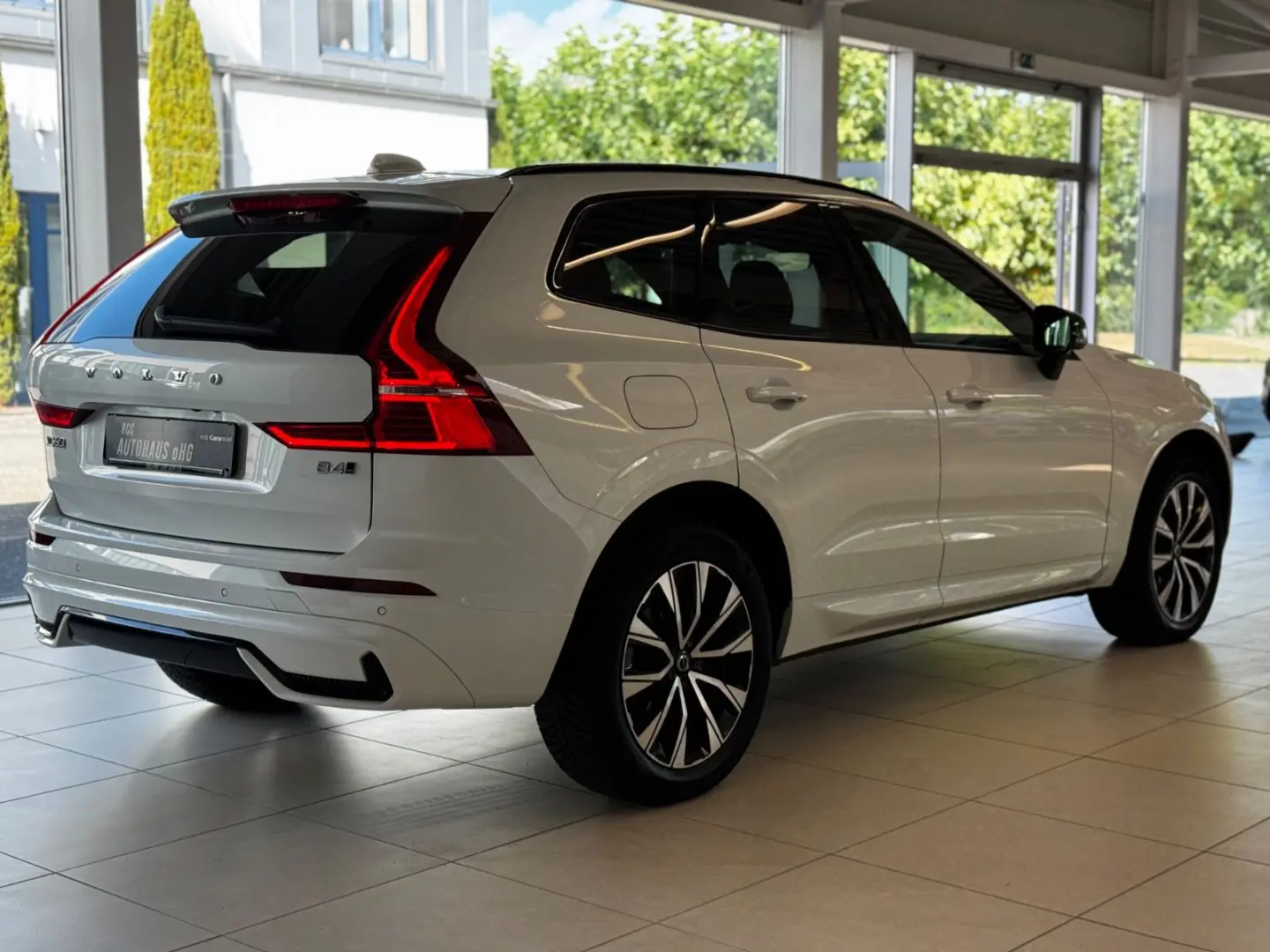 XC60 Plus Dark AWD Pano AHK H&K Kam ACC Leder
