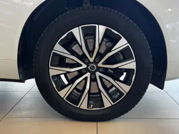 XC60 Plus Dark AWD Pano AHK H&K Kam ACC Leder