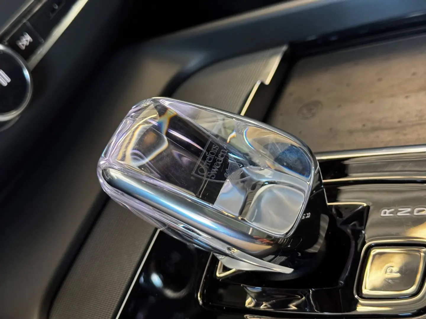 XC60 Plus Dark AWD Pano AHK H&K Kam ACC Leder