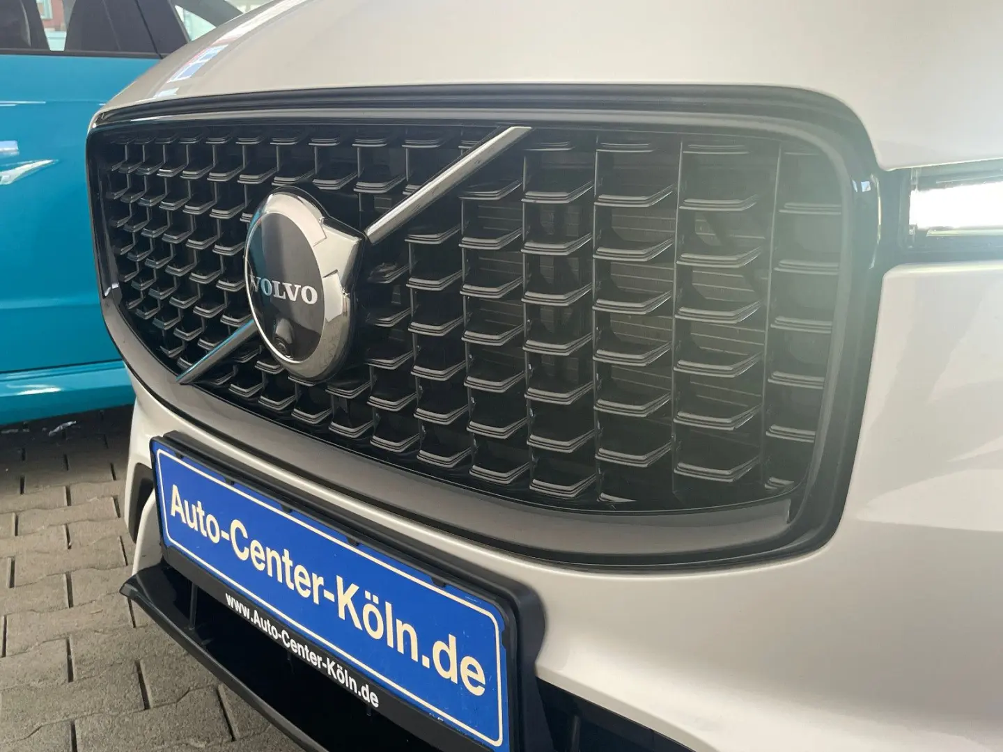 XC60 Plus Dark AWD Navi LED Leder 360 Cristal