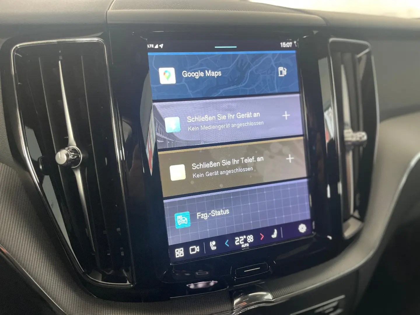 XC60 Plus Dark AWD Navi LED Leder 360 Cristal