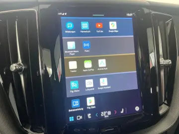 XC60 Plus Dark AWD Navi LED Leder 360 Cristal