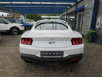 Mustang Fastback 5.0 Ti-VCT V8 328 GT DE Modell