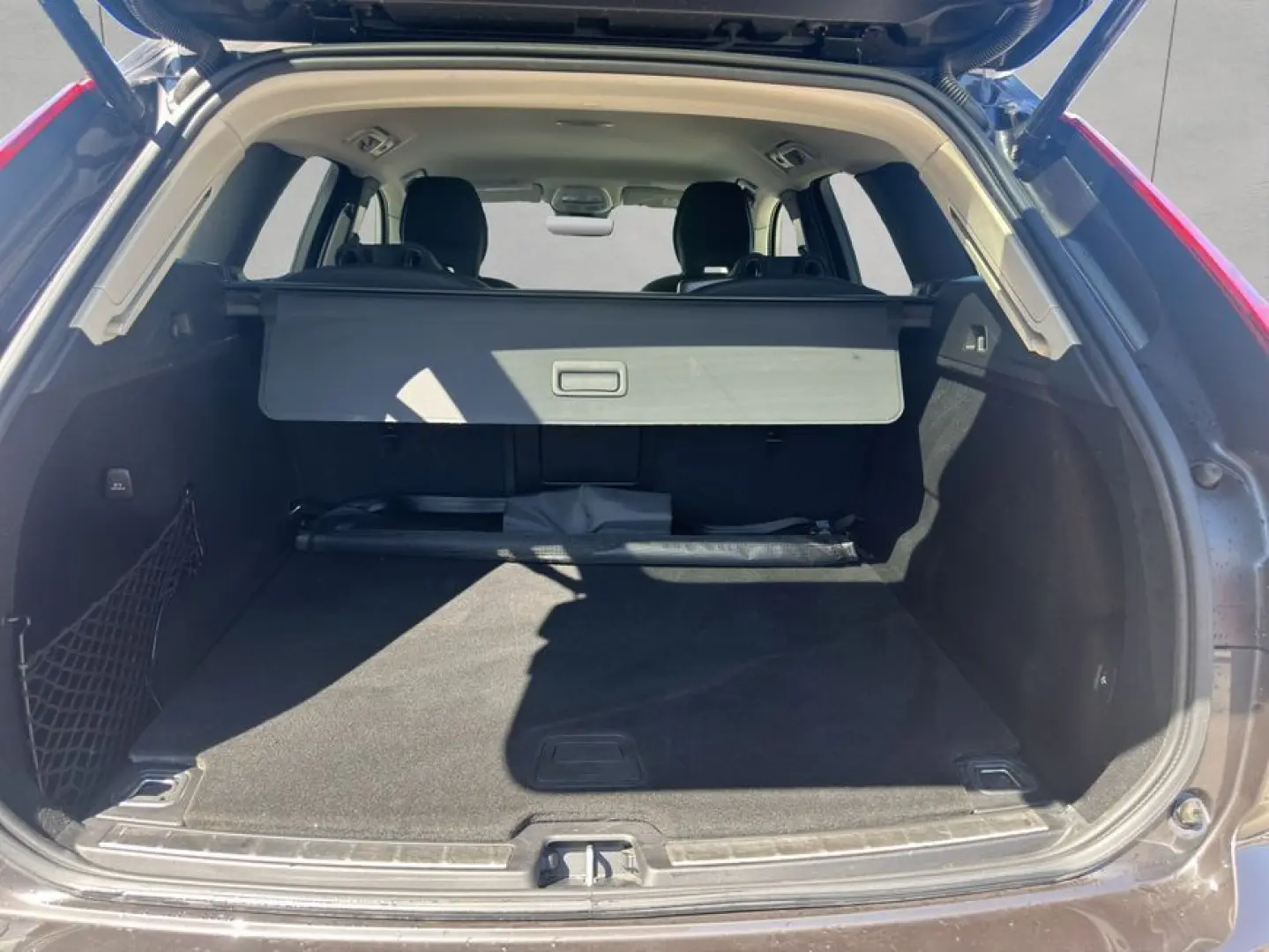 XC60 B4 AWD Plus-Dark Aut PilotAssist BLIS Leder