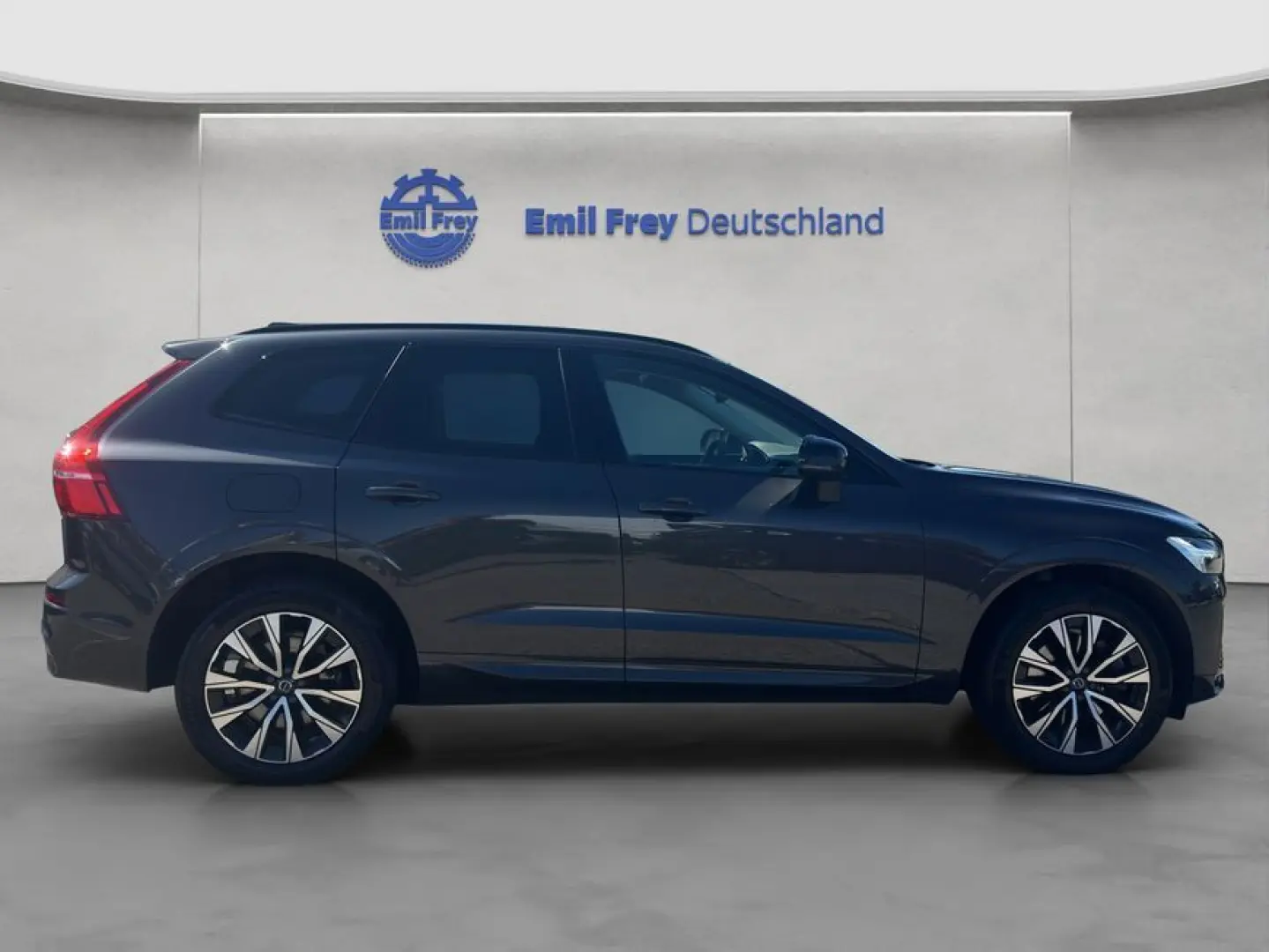 XC60 B4 AWD Plus-Dark Aut PilotAssist BLIS Leder