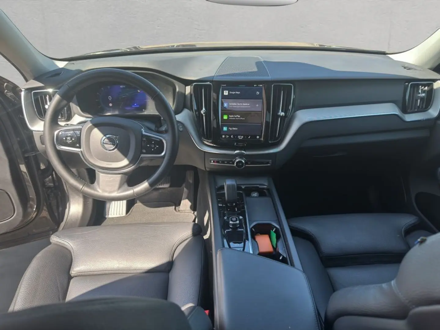 XC60 B4 AWD Plus-Dark Aut PilotAssist BLIS Leder