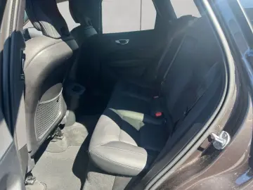 XC60 B4 AWD Plus-Dark Aut PilotAssist BLIS Leder