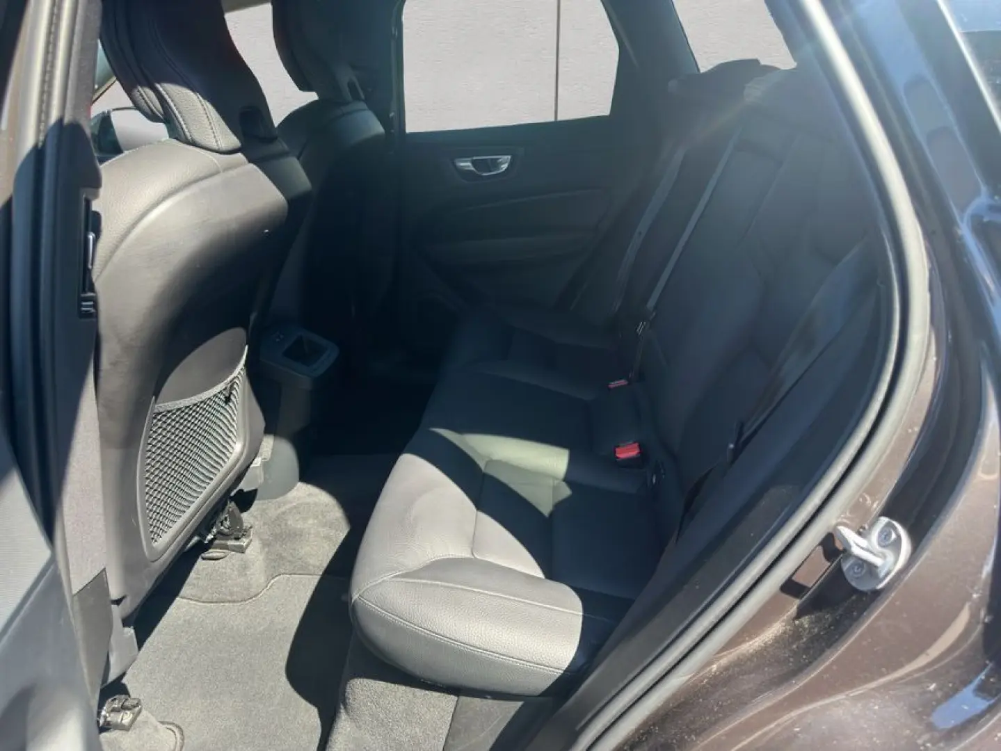 XC60 B4 AWD Plus-Dark Aut PilotAssist BLIS Leder