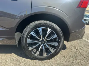 XC60 B4 AWD Plus-Dark Aut PilotAssist BLIS Leder