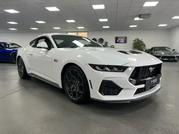 Mustang 5.0 Ti-VCT V8 GT DEUTSCH  COC 4 Jahre Ga