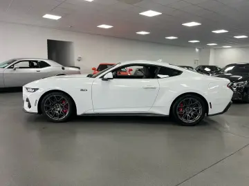 Mustang 5.0 Ti-VCT V8 GT DEUTSCH  COC 4 Jahre Ga