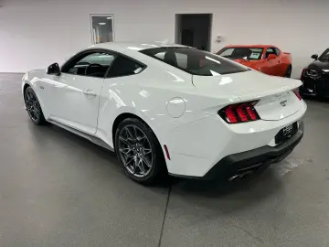 Mustang 5.0 Ti-VCT V8 GT DEUTSCH  COC 4 Jahre Ga