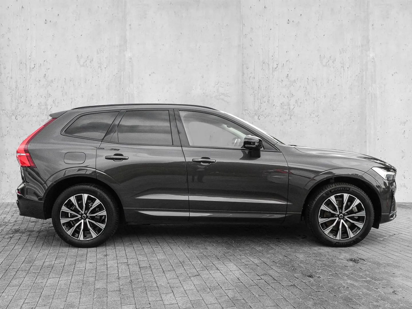 XC60 B4 AWD Plus Dark MATRIX ACC