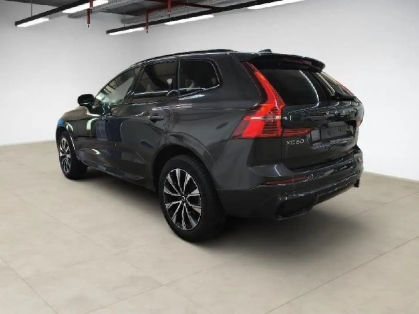 XC60 Plus Dark AWD STHZ AHK BLIS ACC MATRIX-LED