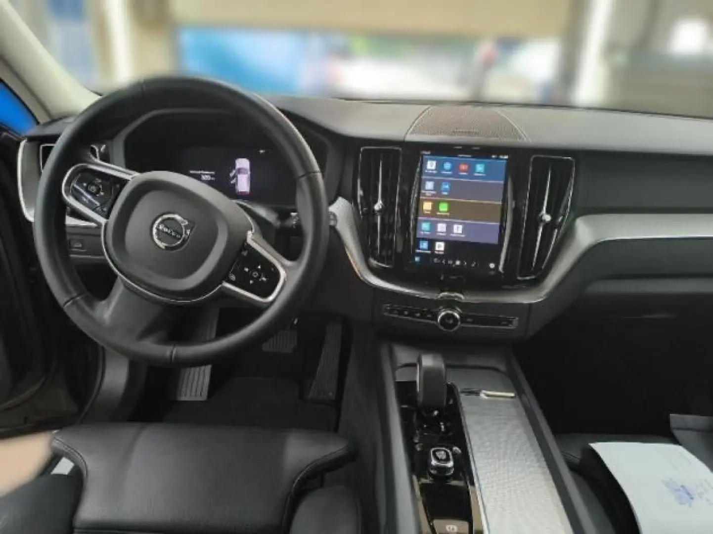 XC60 Plus Dark AWD STHZ AHK BLIS ACC MATRIX-LED