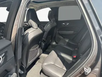 XC60 B4 D AWD Ultimate Dark PK360 SiH AHK FIS ME