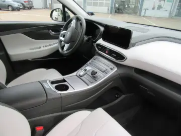 Santa Fe Signature Plug-In Hybrid 4WD 3.99%ZINS