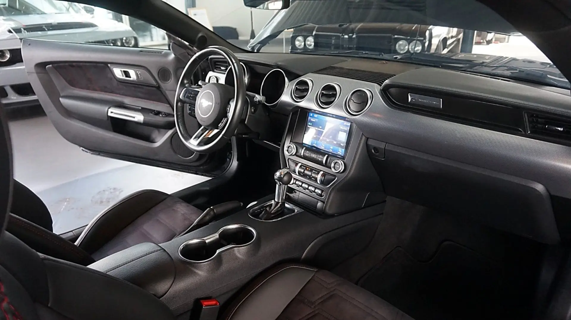 Mustang 5.0 V8 GT 500  Navi Alu19 Leder Tempo