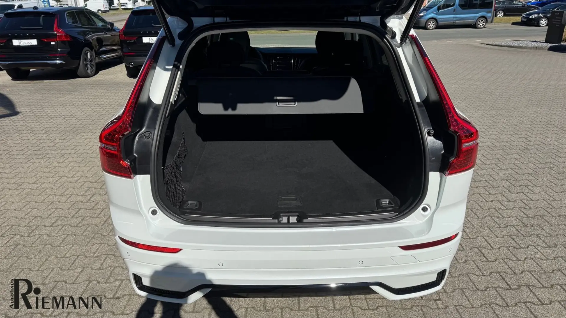 XC60 B4 Diesel Ultimate Dark   Business-Paket Pr