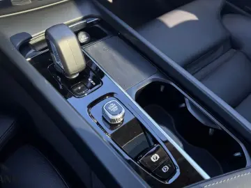 XC60 B4 Diesel Ultimate Dark   Business-Paket Pr