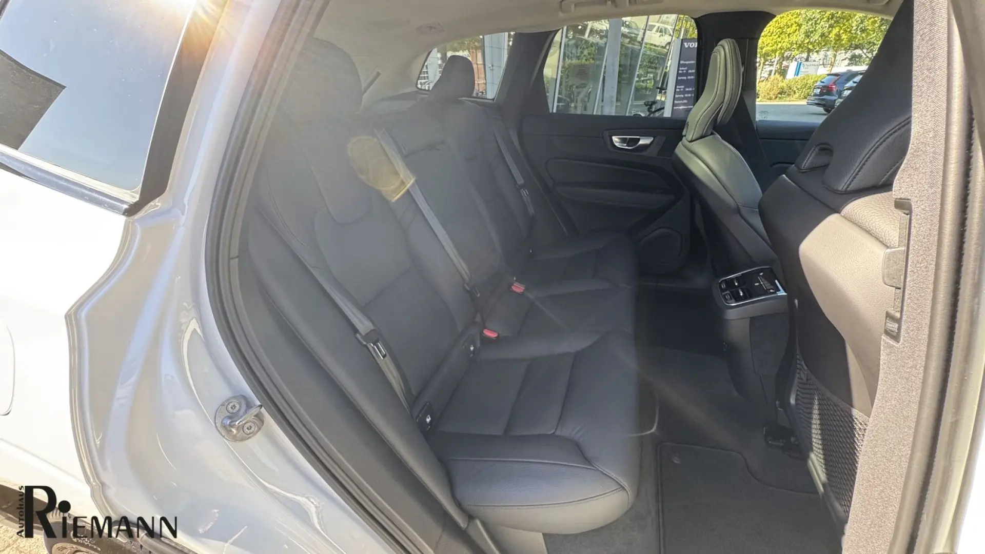 XC60 B4 Diesel Ultimate Dark   Business-Paket Pr