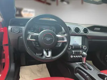 Mustang GT  PREMIUM 2