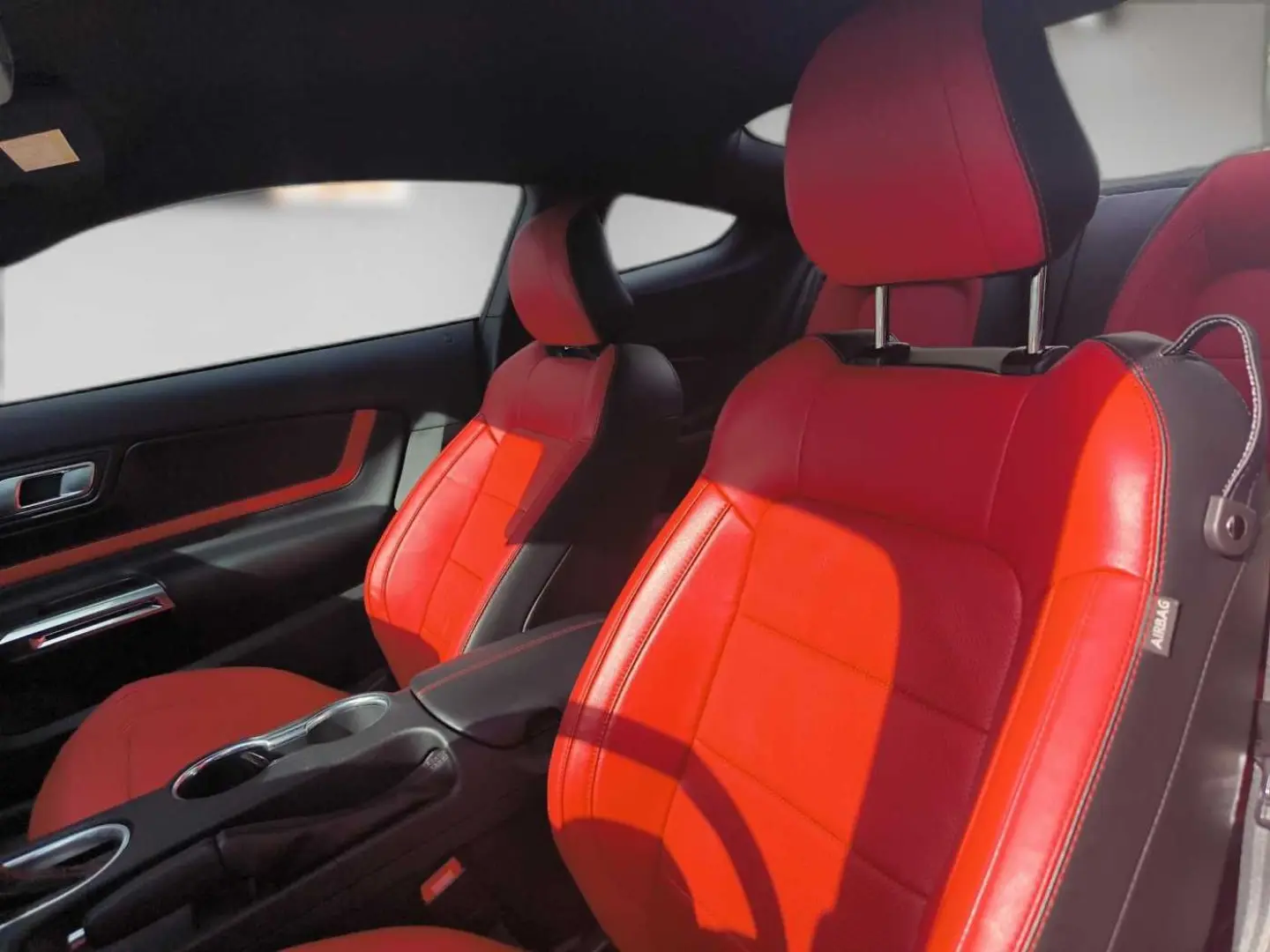 Mustang GT  PREMIUM 2