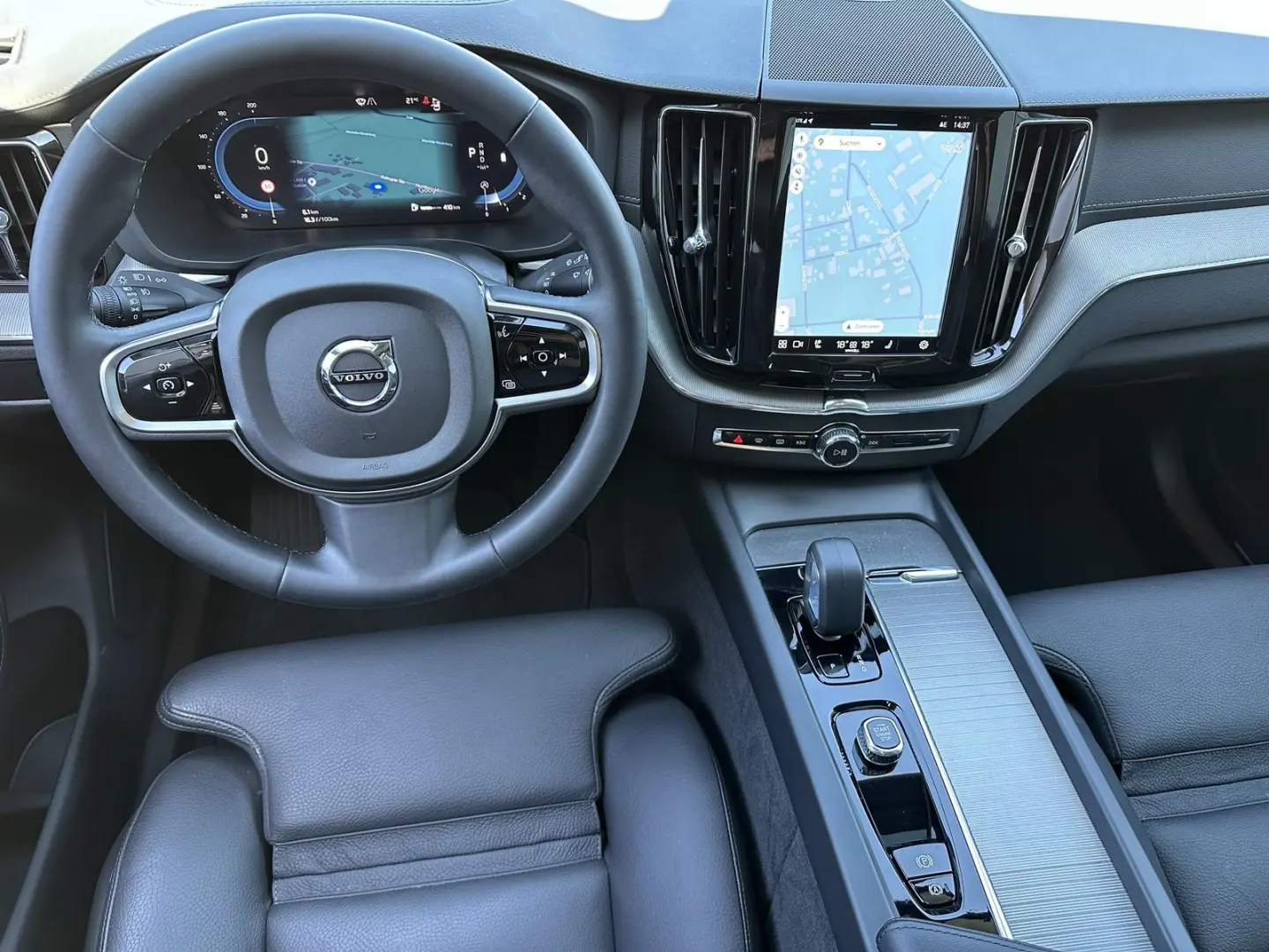 XC60 B5 AWD Ultimate Dark NAV LED ACC 360  Bowers