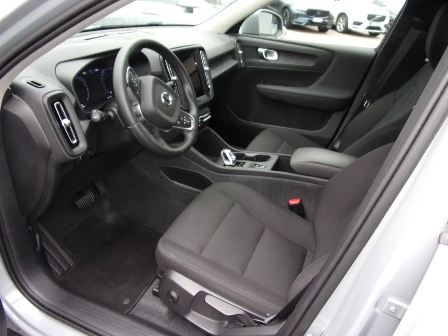 XC 40 T2 Essential 2WD Camera