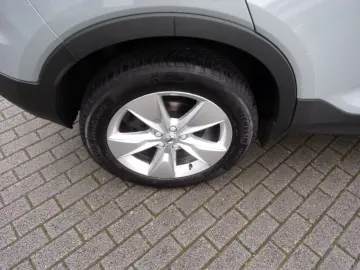 XC 40 T2 Essential 2WD Camera