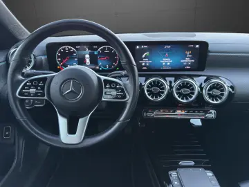 CLA 180 d COUPE AMG 7G-DCT LED NAV CAM SHZ AMB