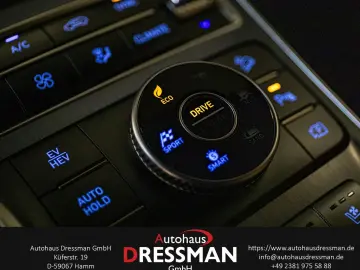 SANTA FE Signature Plug-In 4WD LED KRELL HEAD-UP