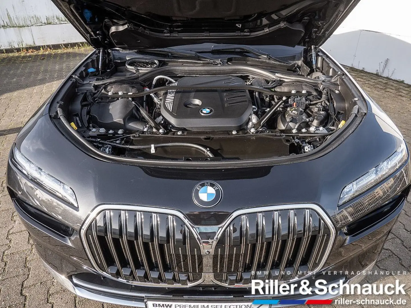 740d xDrive TV AUTOMATC DOORS LOUNGE SEATING