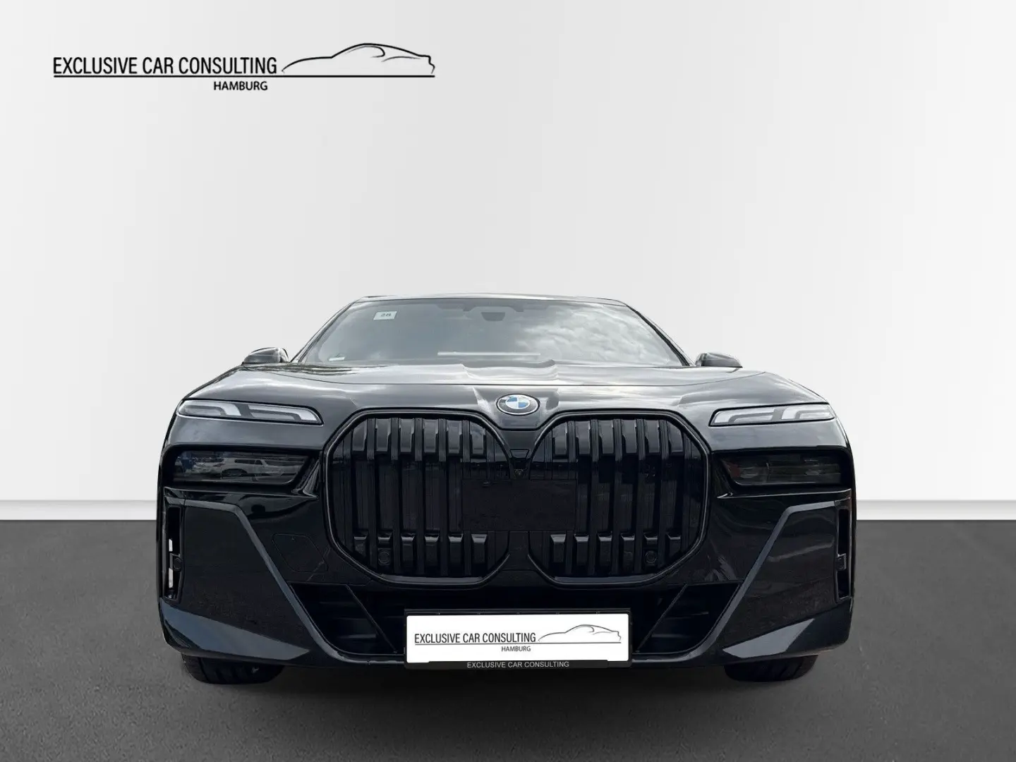 740d xDrive M SPORT PRO  Executive Lounge  Sky