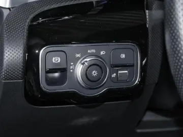 CLA 250e AMG NIGHT LED NAVI KLIMA SHZ TEMP 18''L