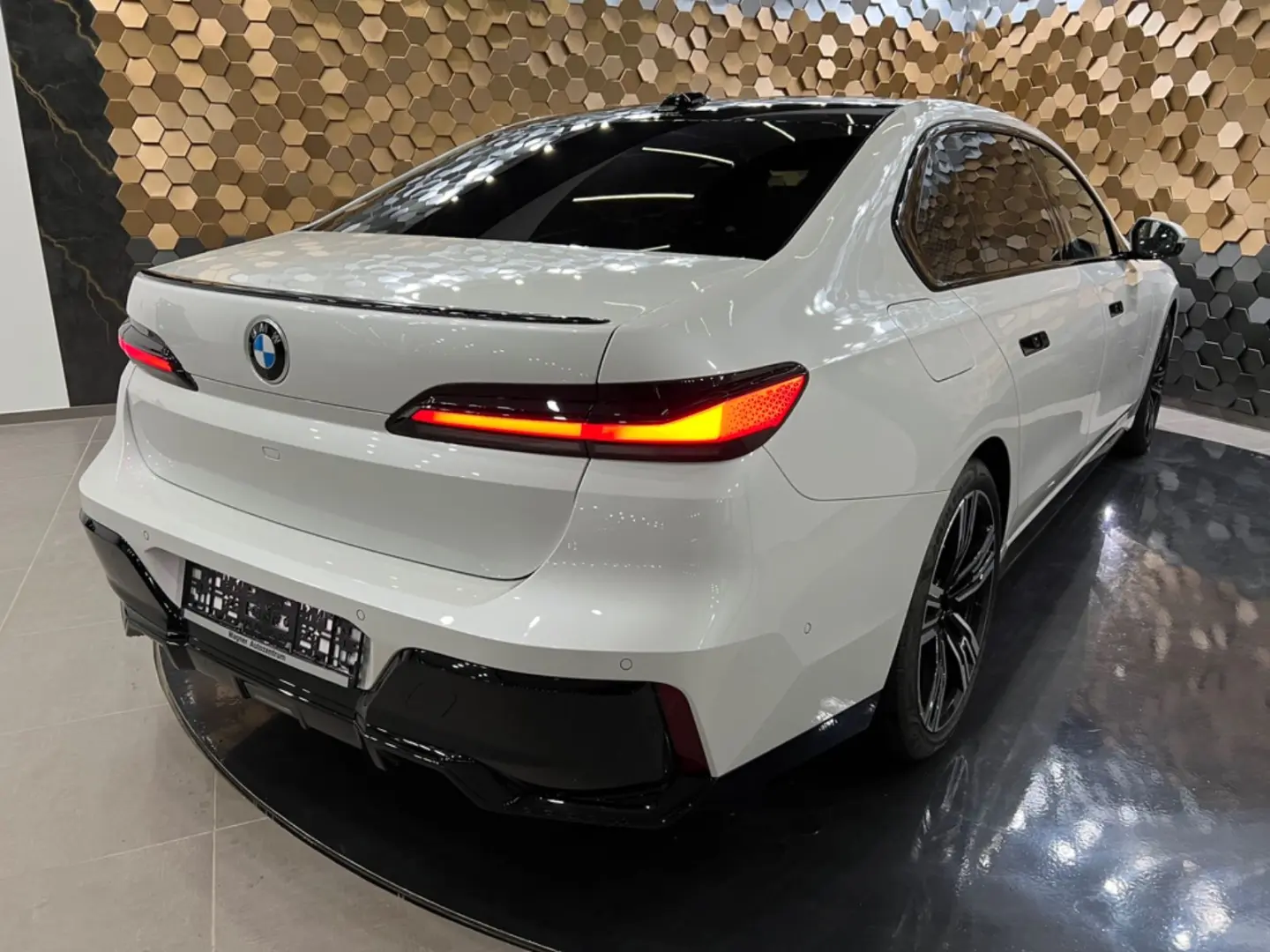 740 d xD  M-Sport B&W Fond TV Kristall A-Türen