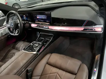 740 d xD  M-Sport B&W Fond TV Kristall A-Türen