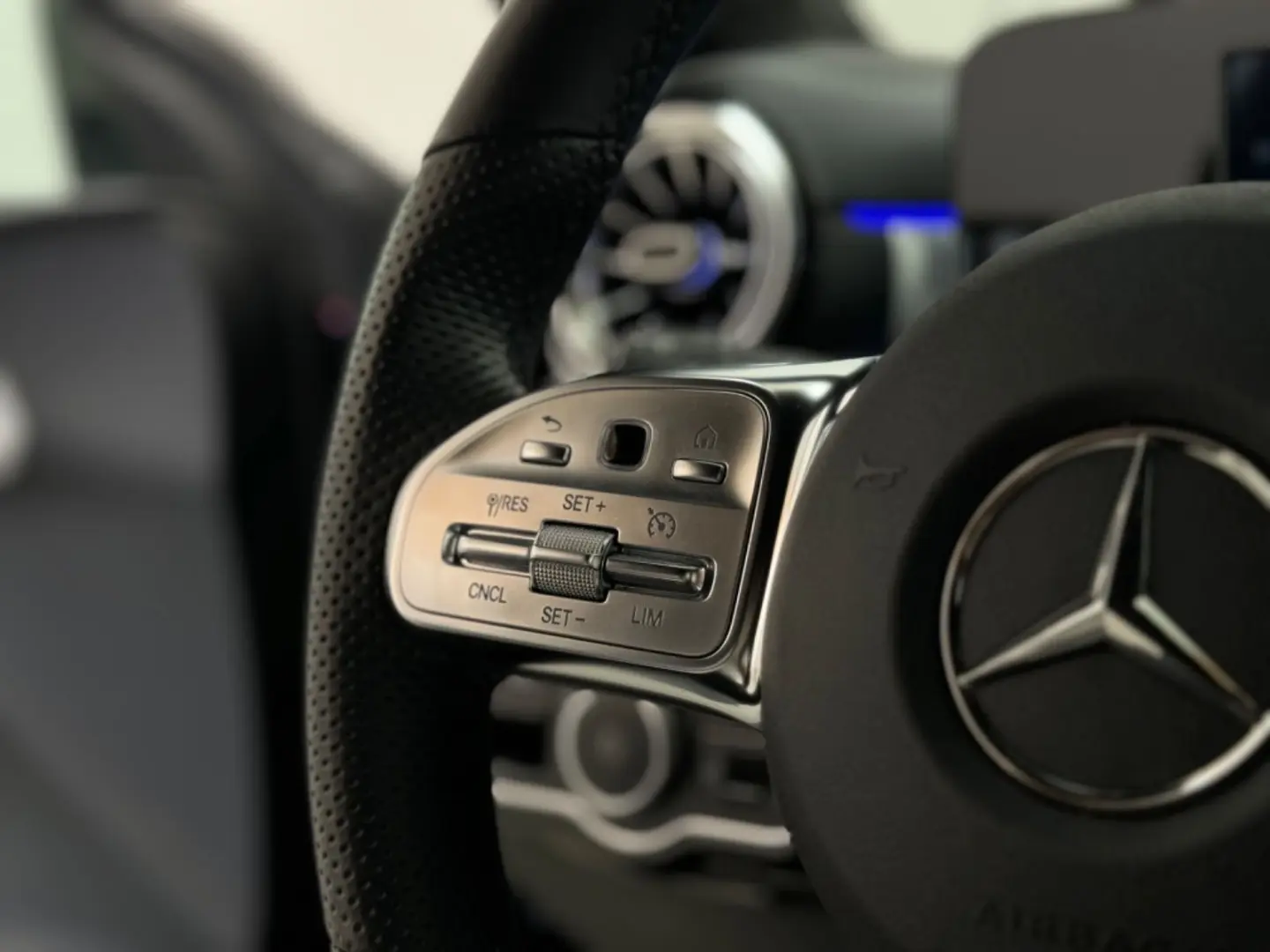 CLA 250 e Edition 2020-AMG-Line-NIGHT-KAM-AMBIE