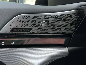 550e xDrive M Sport Pro DA Prof PA  Pano AHK B&W