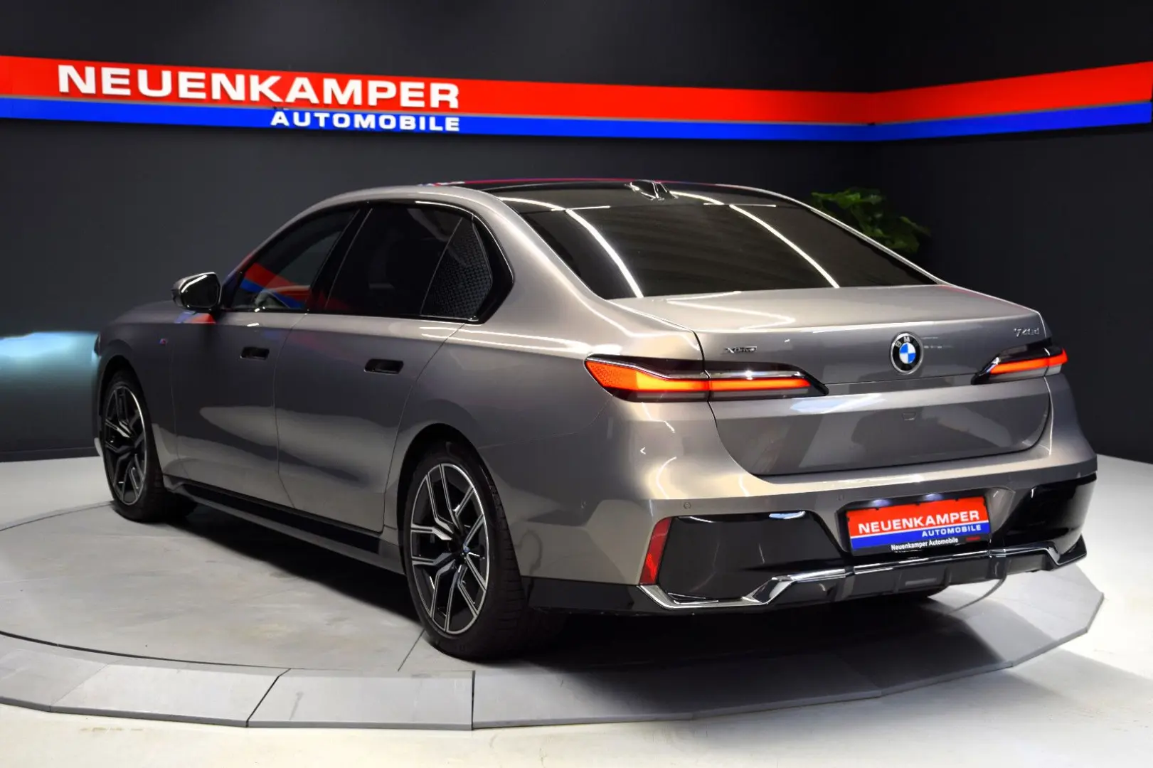 740d xDrive M Sport Sky-Lounge AHK Standheizung