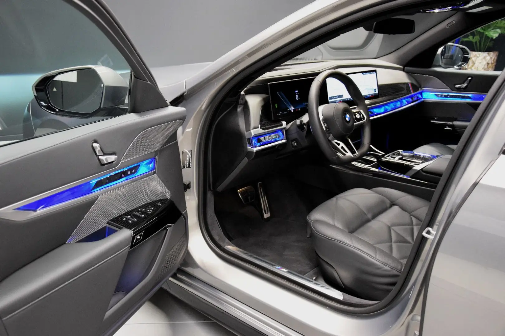 740d xDrive M Sport Sky-Lounge AHK Standheizung