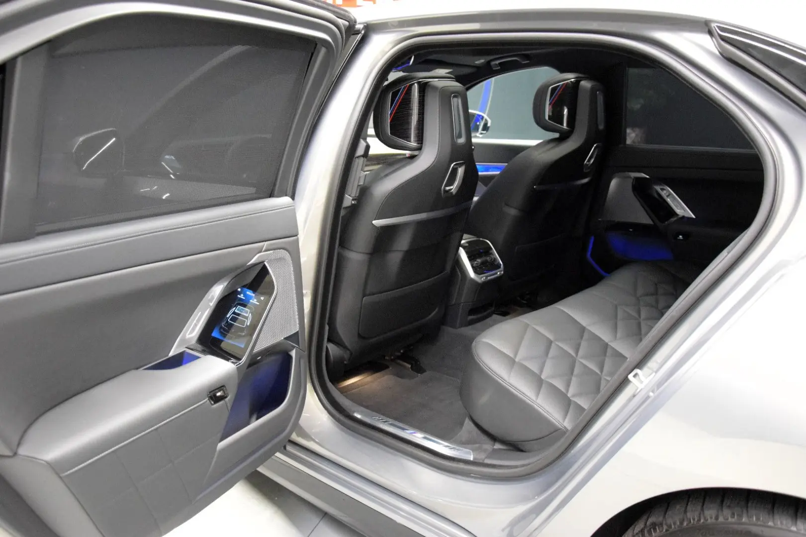 740d xDrive M Sport Sky-Lounge AHK Standheizung