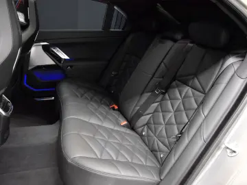 740d xDrive M Sport Sky-Lounge AHK Standheizung