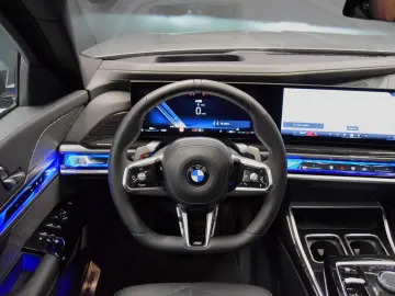 740d xDrive M Sport Sky-Lounge AHK Standheizung