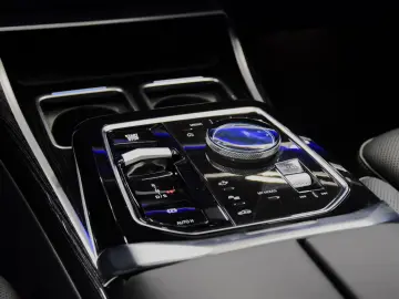 740d xDrive M Sport Sky-Lounge AHK Standheizung