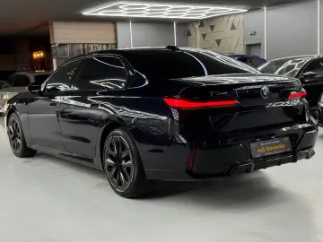 740 d xDrive M Sport PRO SKY-LOUNGE WERKGARANTIE