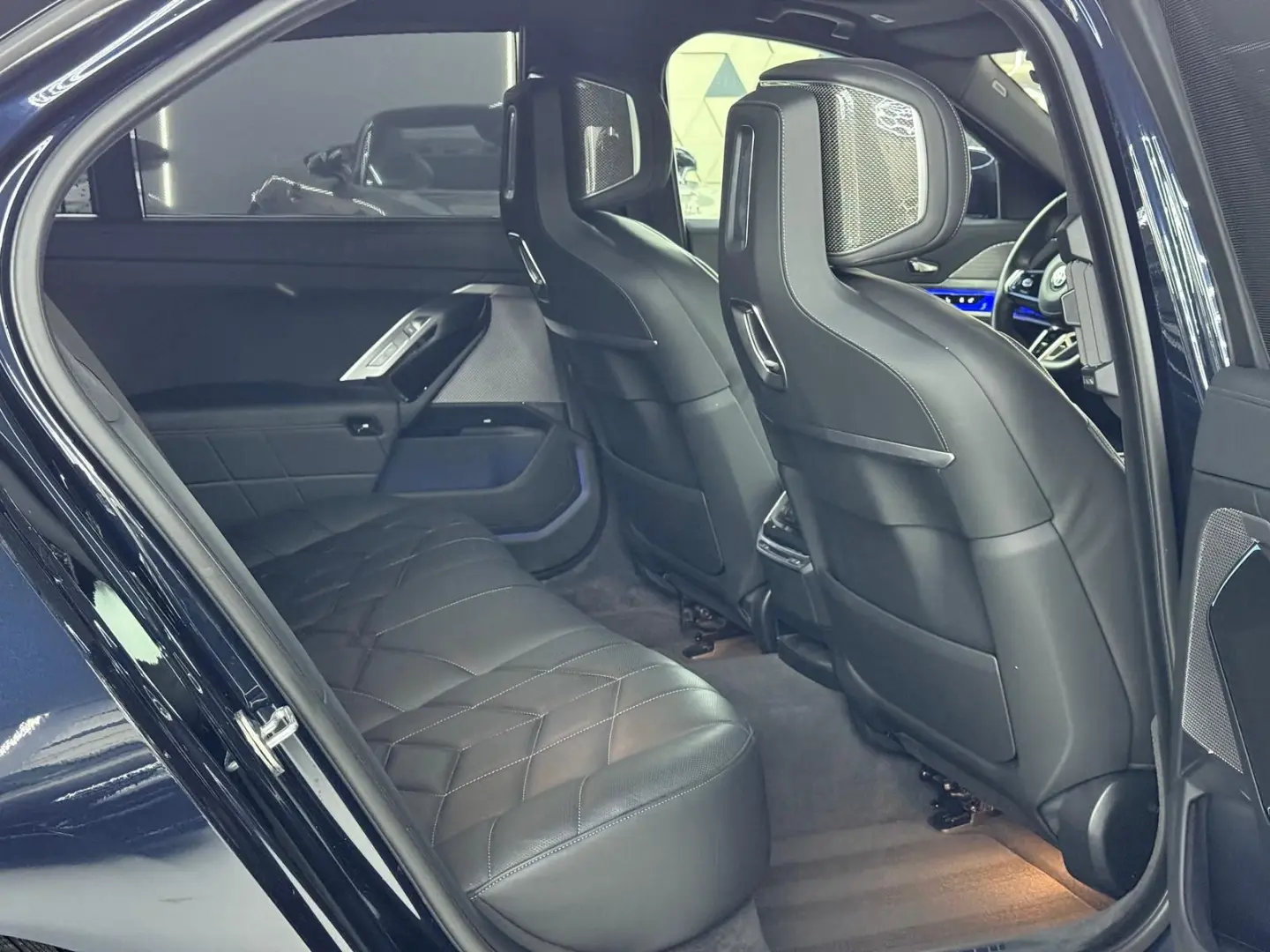 740 d xDrive M Sport PRO SKY-LOUNGE WERKGARANTIE