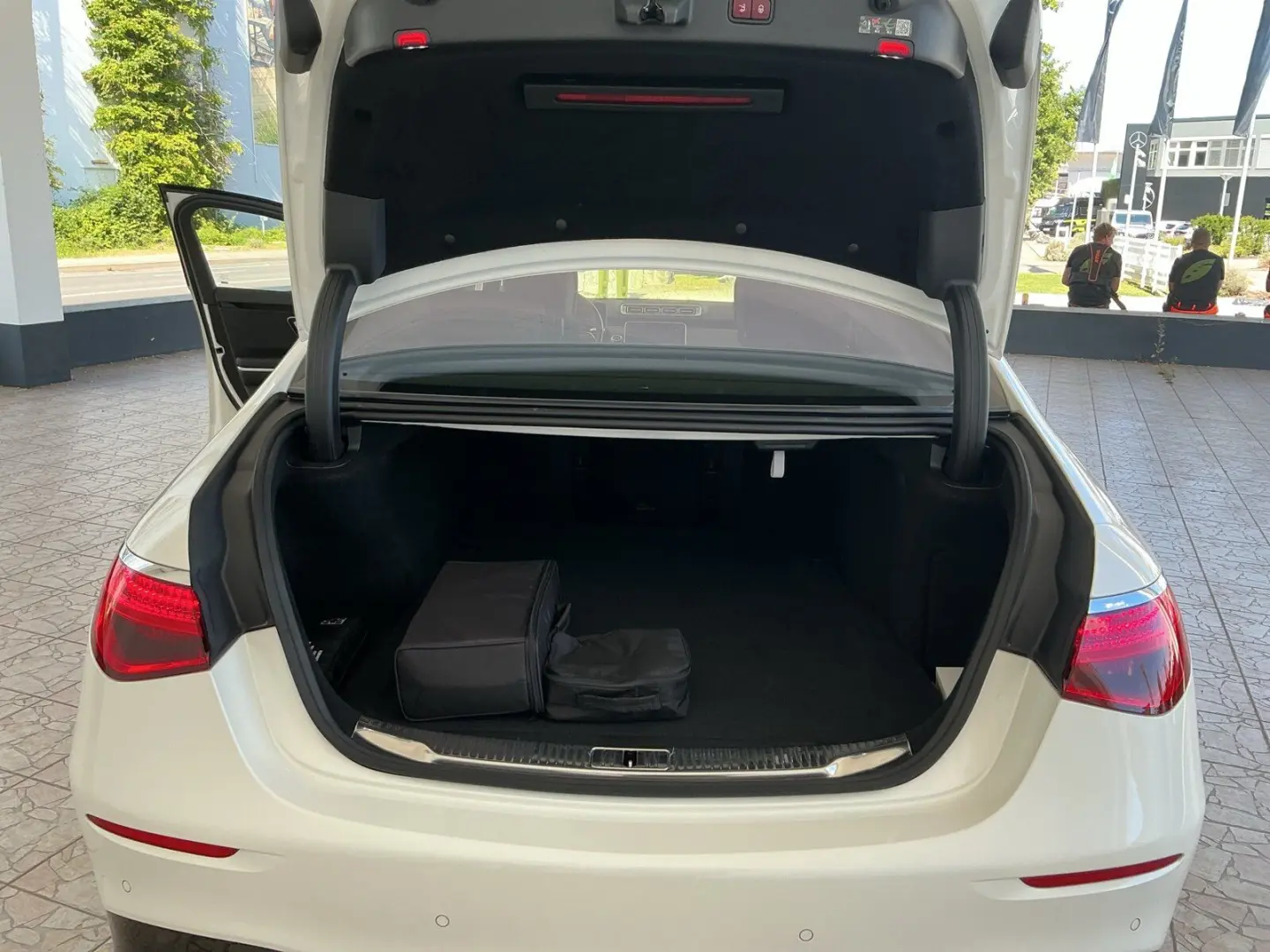 S 450 e lang AMG Line Pano-Dach Distronic Kamera