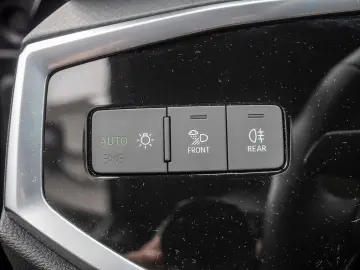 Q3 35 TDI advanced KAMERA NAVI AHK ACC LED PANO